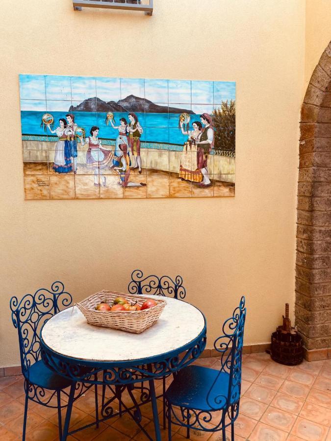 Resort Ferrara Villa Multa Quies 马萨鲁布朗斯 外观 照片
